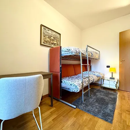 Spacious 2-bedroom With Large Terrace Apartmán *