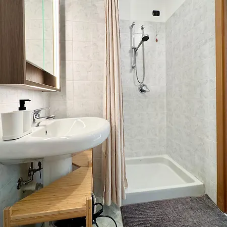 Spacious 2-bedroom With Large Terrace Apartmán Milán