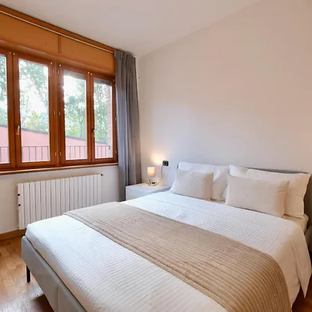 Appartement Spacious 2-bedroom With Large Terrace Milan