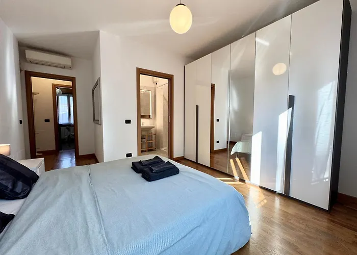 Spacious 2-bedroom With Large Terrace * ميلان