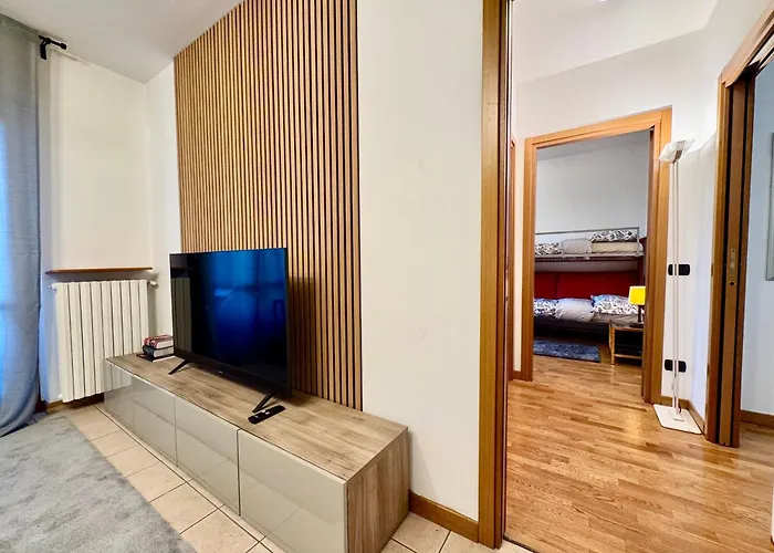 Spacious 2-bedroom With Large Terrace شقة