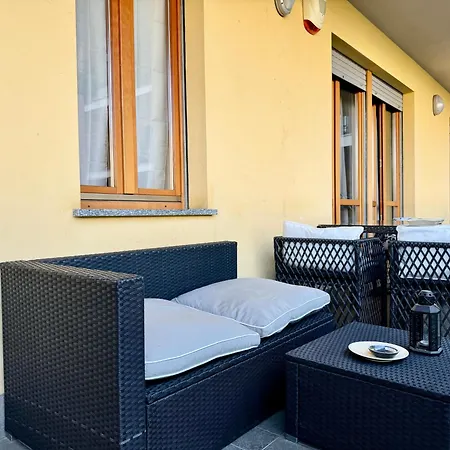Spacious 2-bedroom With Large Terrace 아파트